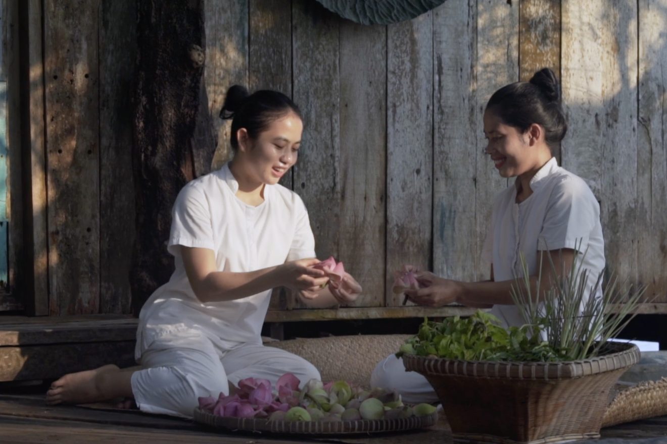Service, unstaged &mdash; Song Saa Private Island